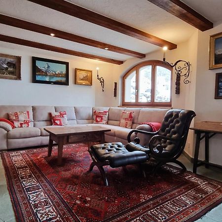 Haus Tiefbach - Apartment Cervino Zermatt Bagian luar foto