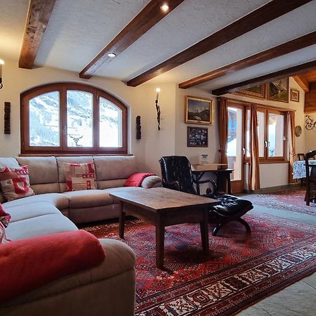 Haus Tiefbach - Apartment Cervino Zermatt Bagian luar foto